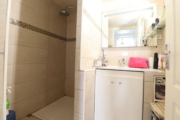 Maison ouvrière avec fort potentiel d'évolution - Saint-Denis - Quartier recherché