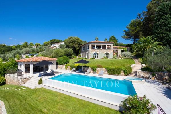 Castellaras, proche Mougins - Propriété d'exception avec vue époustouflante jusqu'à la mer