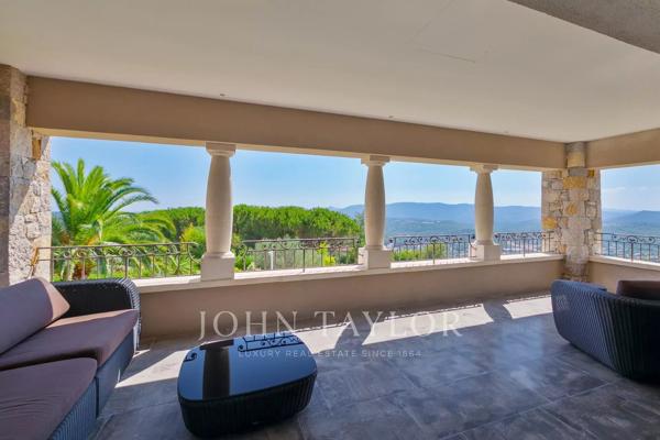 Castellaras, proche Mougins - Propriété d'exception avec vue époustouflante jusqu'à la mer