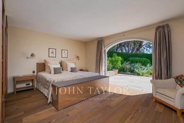 Castellaras, proche Mougins - Propriété d'exception avec vue époustouflante jusqu'à la mer
