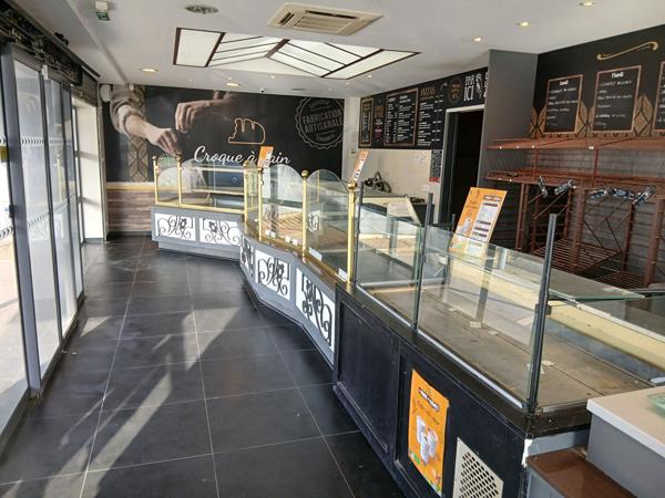 A LOUER local commercial de 250 m2 zone du Leclerc de Vannes