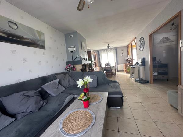 La Roche-sur-Yon Quartier Saint André d'Ornay trois chambres + un studio