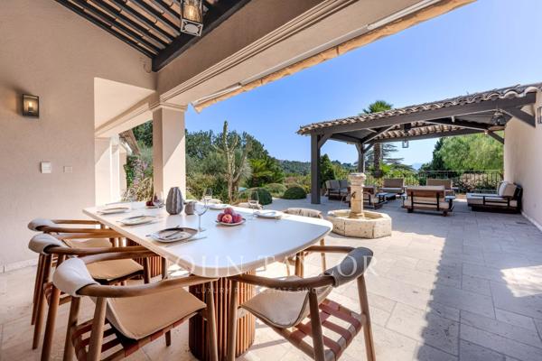Superbe villa familiale au calme absolu avec vue village