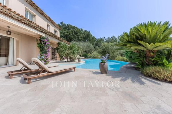 Superbe villa familiale au calme absolu avec vue village