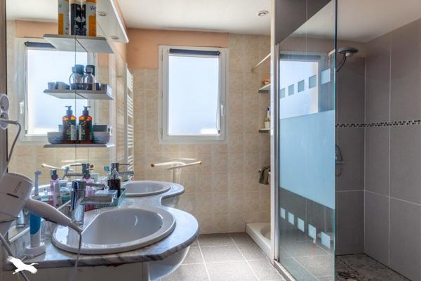 Maison à vendre |  Allassac |  7 pièces | 208 m²