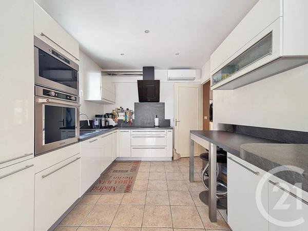 Maison à vendre  5 pièces - 164,96 m2 VILLENEUVE LOUBET - 06