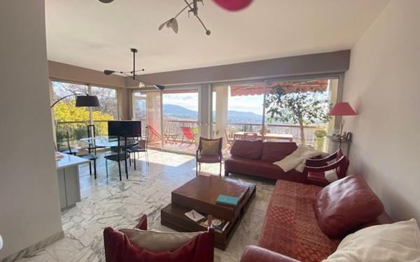 Appartement à vendre    4 pièces • 120,11 m2 Nice