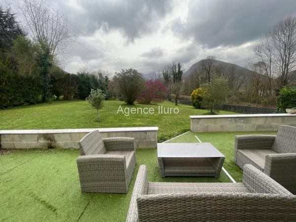 Maison - Proximite oloron-sainte-marie - Réf.:205382 PROXIMITE OLORON - MAISON CONTEMPORAINE DE PLAIN-PIED TYPE T4 AVEC GARAGE DOUBLE ET JARDIN CLOS -