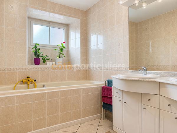 Vente
                Maison153,5 m² - 6 Pièces -
                    QUIBOU (50750)