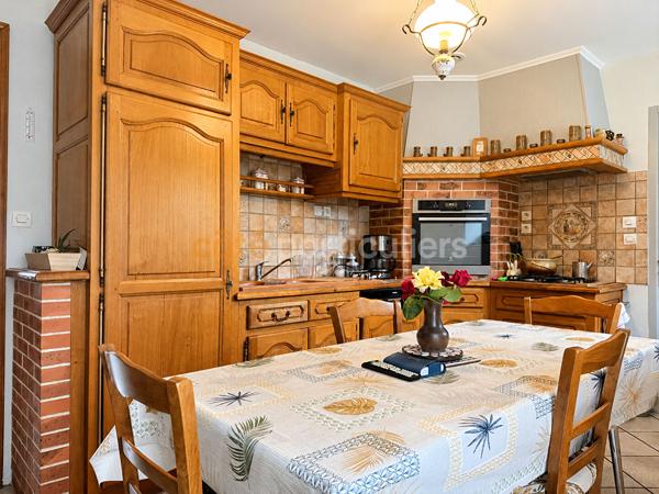 Vente
                Maison153,5 m² - 6 Pièces -
                    QUIBOU (50750)