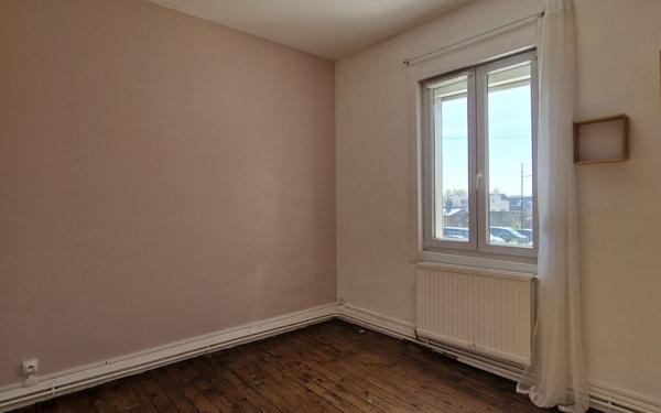 Maison à vendre    3 pièces • 87,72 m2 Saint-Quentin