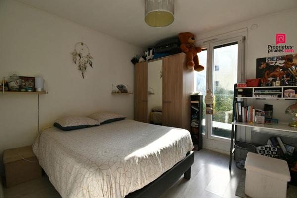 Opportunité : T2 de 47 m² avec  rez-de-jardin 100 m2 - Tassin