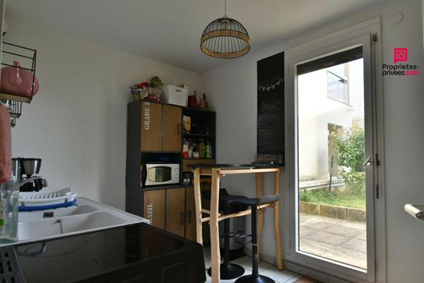 Opportunité : T2 de 47 m² avec  rez-de-jardin 100 m2 - Tassin