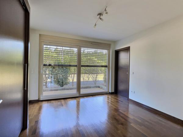 Divonne-les-Bains (01220) Appartement avec terrasse 2 chambres à Divonne-Les-Bains - Proximité centre