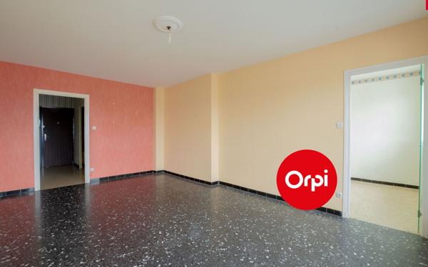 Appartement à vendre    2 pièces • 48 m2 Saint-Priest