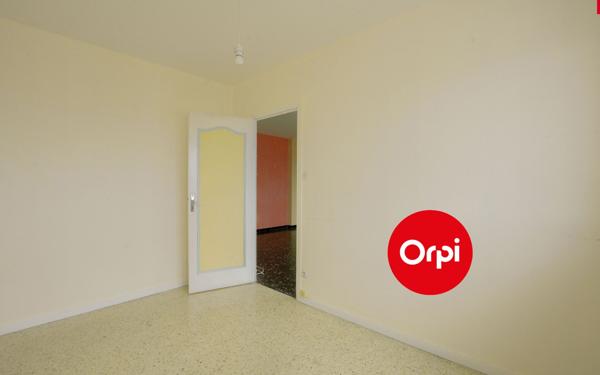 Appartement à vendre    2 pièces • 48 m2 Saint-Priest