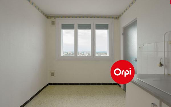 Appartement à vendre    2 pièces • 48 m2 Saint-Priest