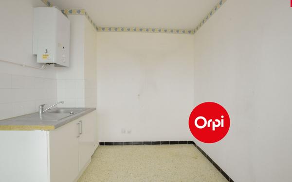 Appartement à vendre    2 pièces • 48 m2 Saint-Priest