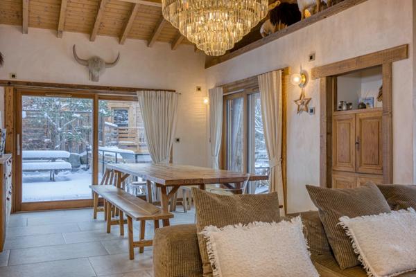 Chalet de luxe rénové – Accès direct aux pistes de ski à LA CLUSAZ (74)