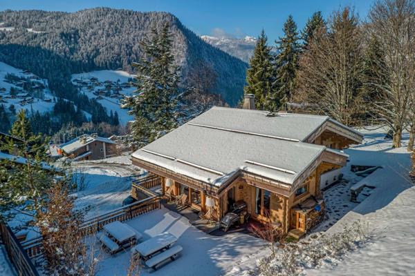 Chalet de luxe rénové – Accès direct aux pistes de ski à LA CLUSAZ (74)