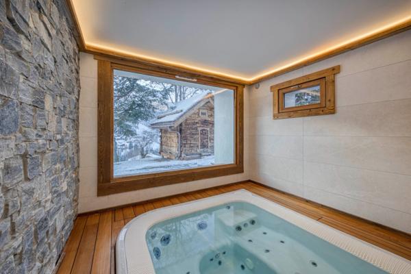 Chalet de luxe rénové – Accès direct aux pistes de ski à LA CLUSAZ (74)