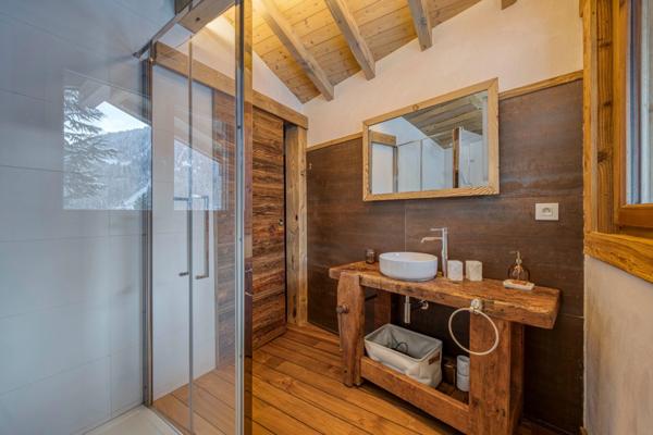 Chalet de luxe rénové – Accès direct aux pistes de ski à LA CLUSAZ (74)