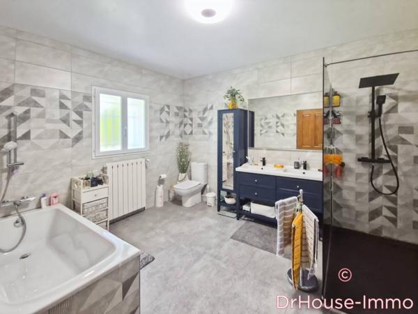 Maison à vendre 7 pièces de 225 m²