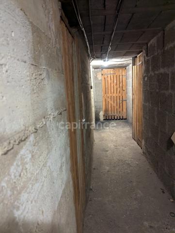 Appartement à vendre 4 pièces TULLINS (38) -  62.79 m² - Dernier étage - 2 chambres- 2 caves et stationnement au bas de l'immeuble