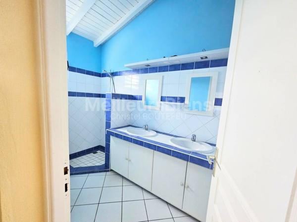 Villa 3ch proche bourg, piscine, citerne