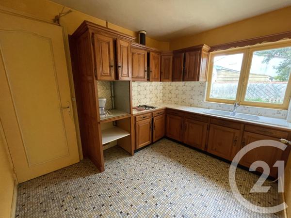 Maison à vendre  7 pièces - 153,99 m 2   ROYAN  - 17