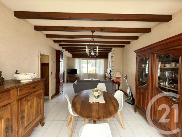 Maison à vendre  7 pièces - 153,99 m 2   ROYAN  - 17