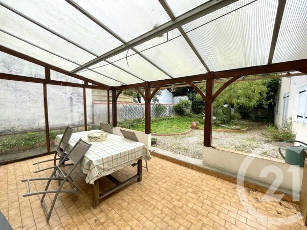 Maison à vendre  7 pièces - 153,99 m 2   ROYAN  - 17