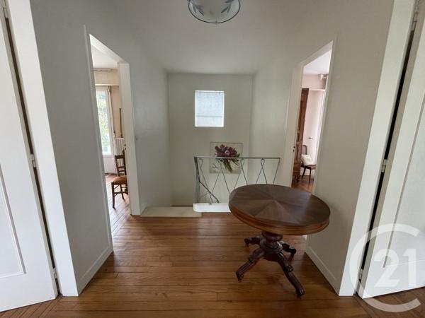 Maison à vendre  7 pièces - 153,99 m 2   ROYAN  - 17