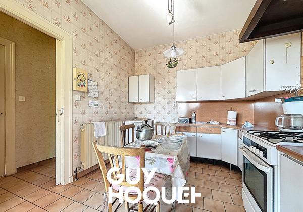 Maison en Pierre à Rénover + Grenier Aménageable et dépendances - 71260 FLEURVILLE