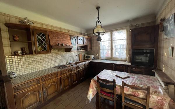 Maison à vendre    4 pièces •  Roquefort