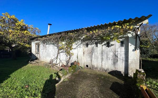 Maison à vendre    4 pièces •  Roquefort