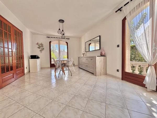 Vente Villa 4 pièces 115 m2 à Gignac