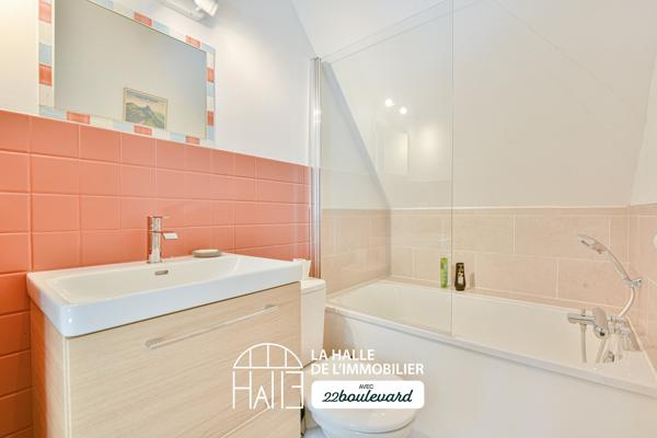 Maison
         6 pièces
        - 110 m² Exclusivité 259 900 € *