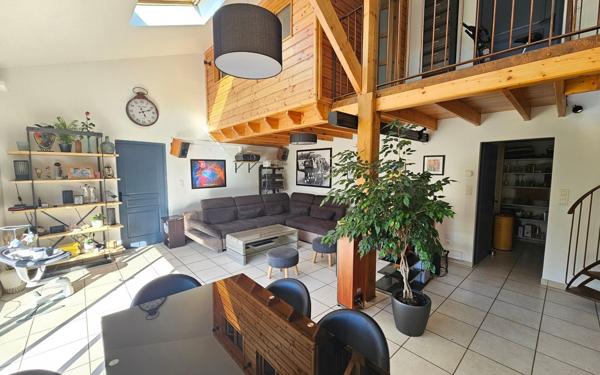 Maison à vendre    5 pièces • 124,99 m2 Trégastel