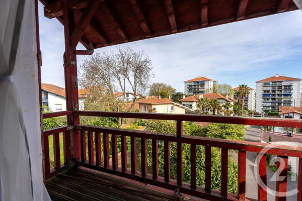 Appartement T3 à vendre  3 pièces - 48,86 m 2   BIARRITZ  - 64