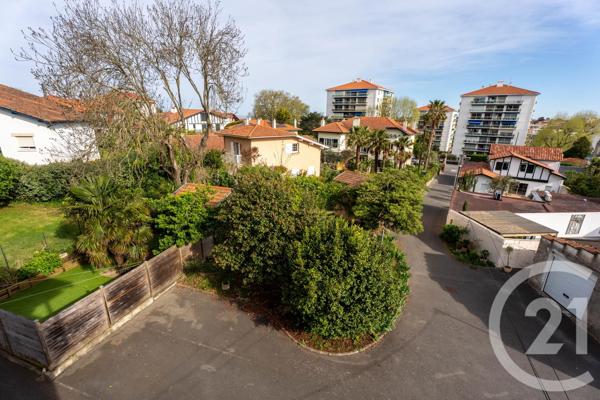 Appartement T3 à vendre  3 pièces - 48,86 m 2   BIARRITZ  - 64