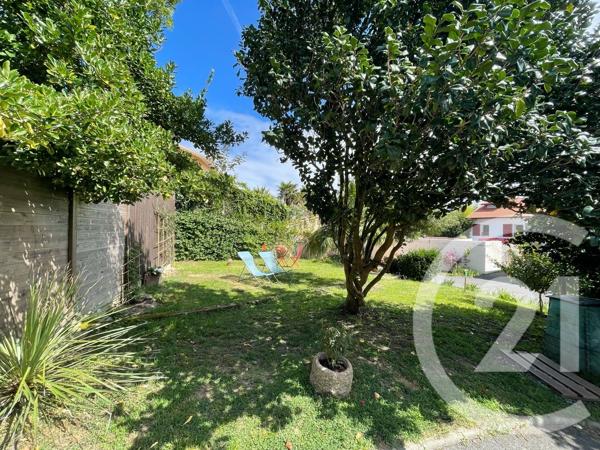 Appartement T3 à vendre  3 pièces - 48,86 m 2   BIARRITZ  - 64