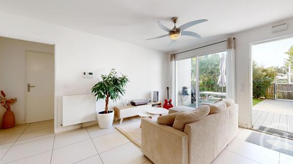 Appartement T3 à vendre  3 pièces - 48,86 m 2   BIARRITZ  - 64