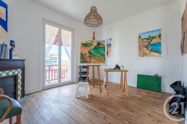 Appartement T3 à vendre  3 pièces - 48,86 m 2   BIARRITZ  - 64