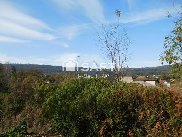 Maison Contemporaine de 140 m2, construite en 1970, 7 pièces, 3 Chambres, à ALEX-GROISSIAT, terrain 959 m2,