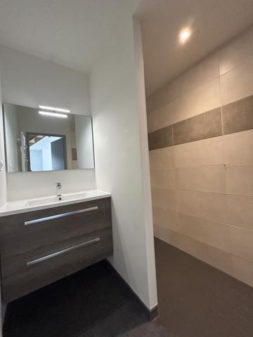A LOUER – MAISON F 5 – 101.6 m² – SURZUR