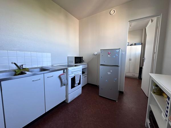 TYPE 1 - REIMS, AVENUE D'EPERNAY