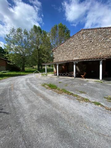Corps de ferme de 253 m²