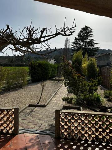 LE PUY STE REPARADE - Maison T4 avec jardin de 425 m2