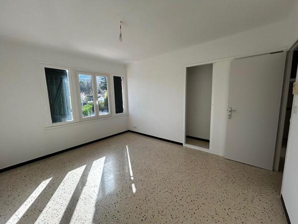 LE PUY STE REPARADE - Maison T4 avec jardin de 425 m2